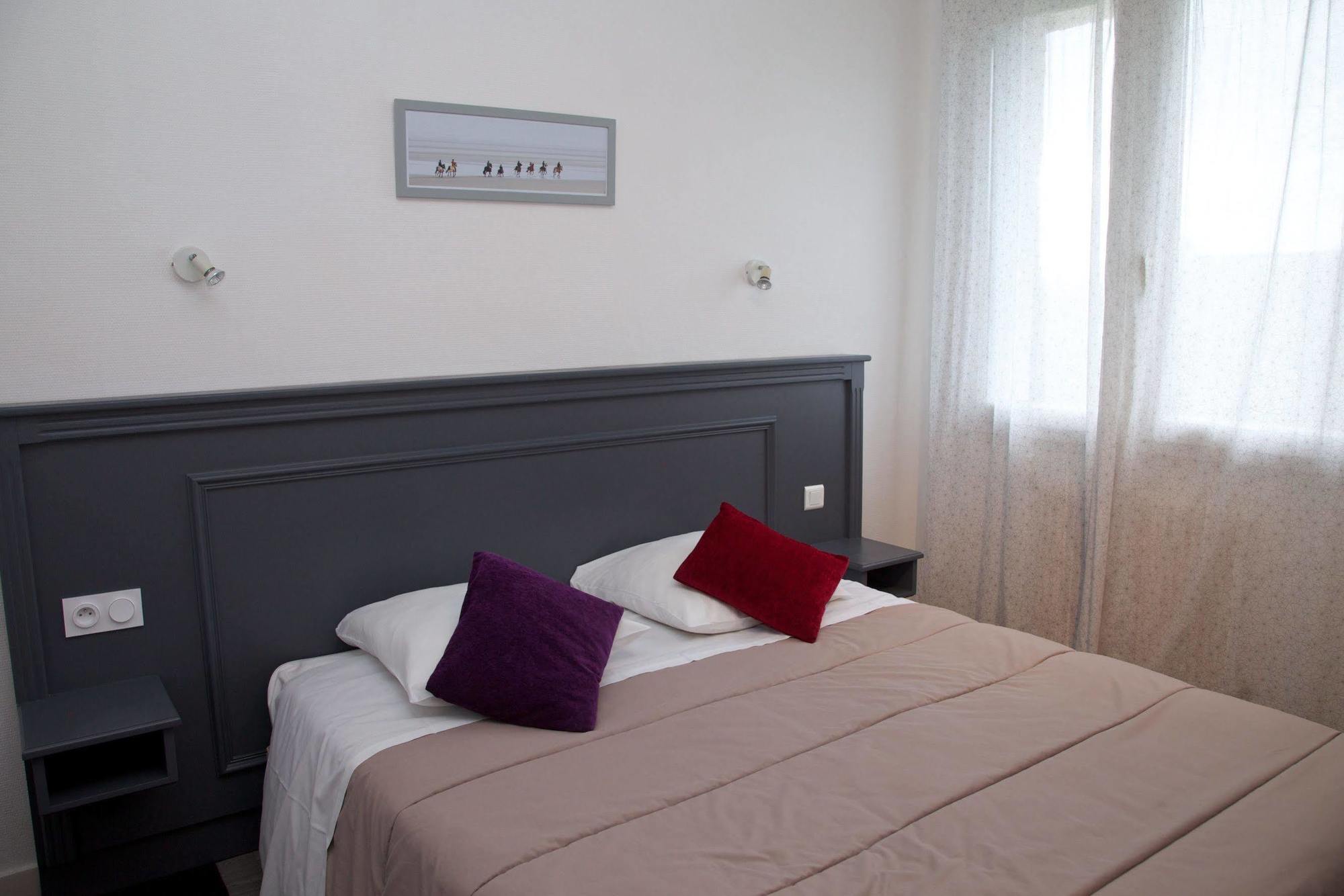 Cozy Hotel Logis Morlaix Plouigneau Εξωτερικό φωτογραφία